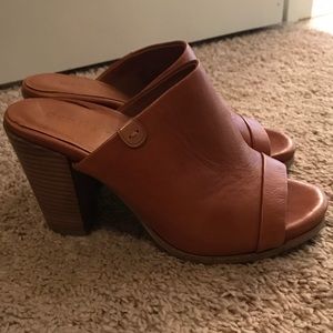 Kenneth Cole gentle souls serella mule.